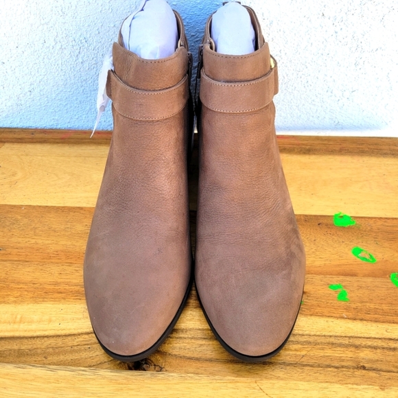 New Giani Bernini Memory Foam Putneyy Taupe Ankle boots Women's Size 10 - Picture 6 of 16